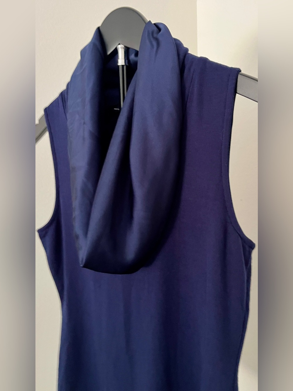 💙 NWT! White House Black Market Cobalt Blue Satin Cowl Neck Top | XXS - Picture 5 of 11